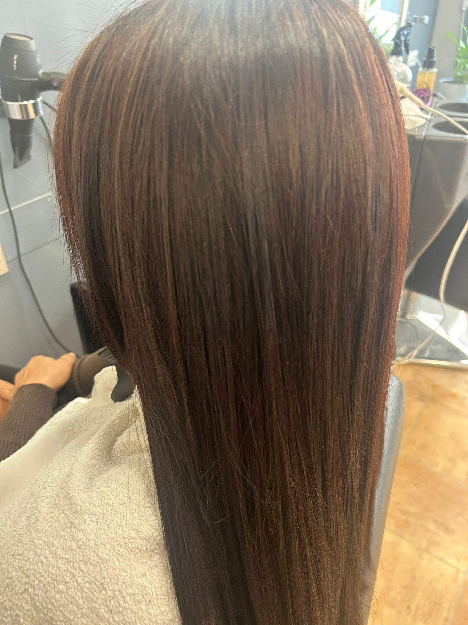 Después alisado de keratina en Tavernes resultado profesional